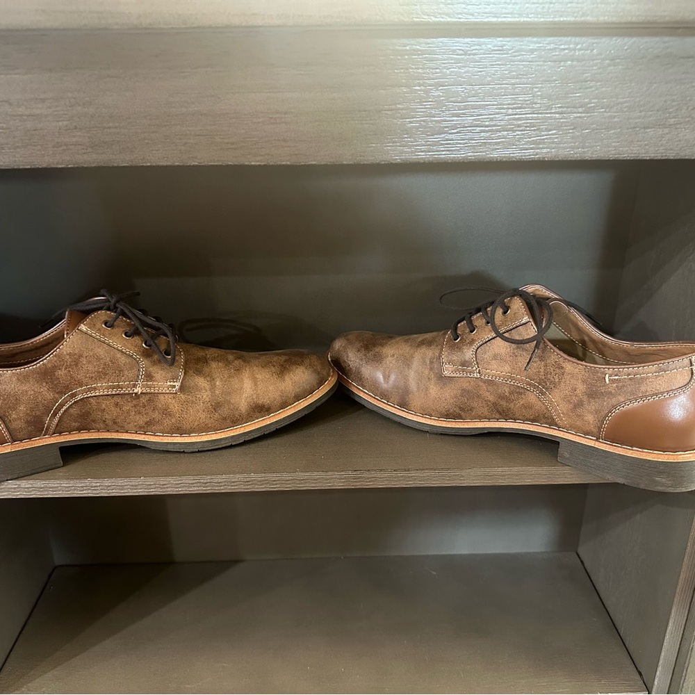 Men’s 10 St. John’s Bay Shoes